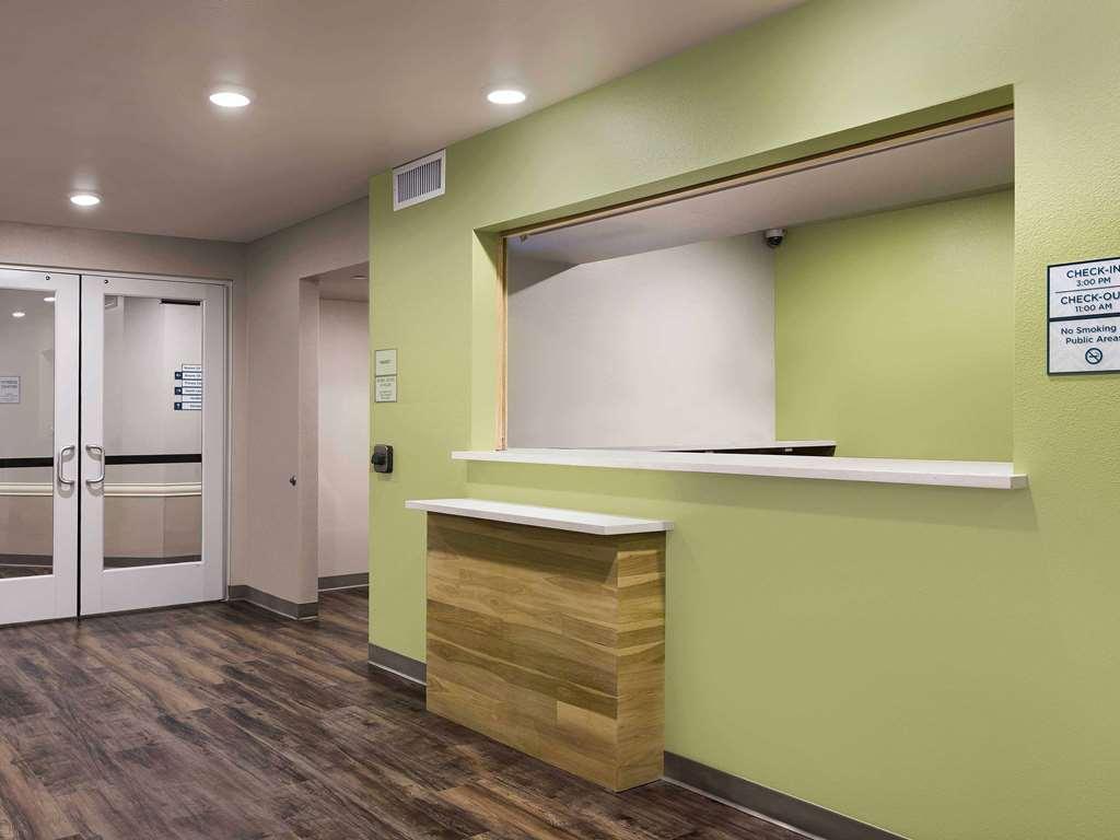Woodspring Suites Провиденс Интерьер фото